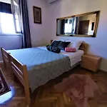 公寓 Jasmin 罗维尼